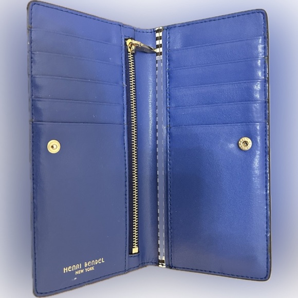 henri bendel Handbags - Henri Bendel Saffiano Wallet in Royal Blue